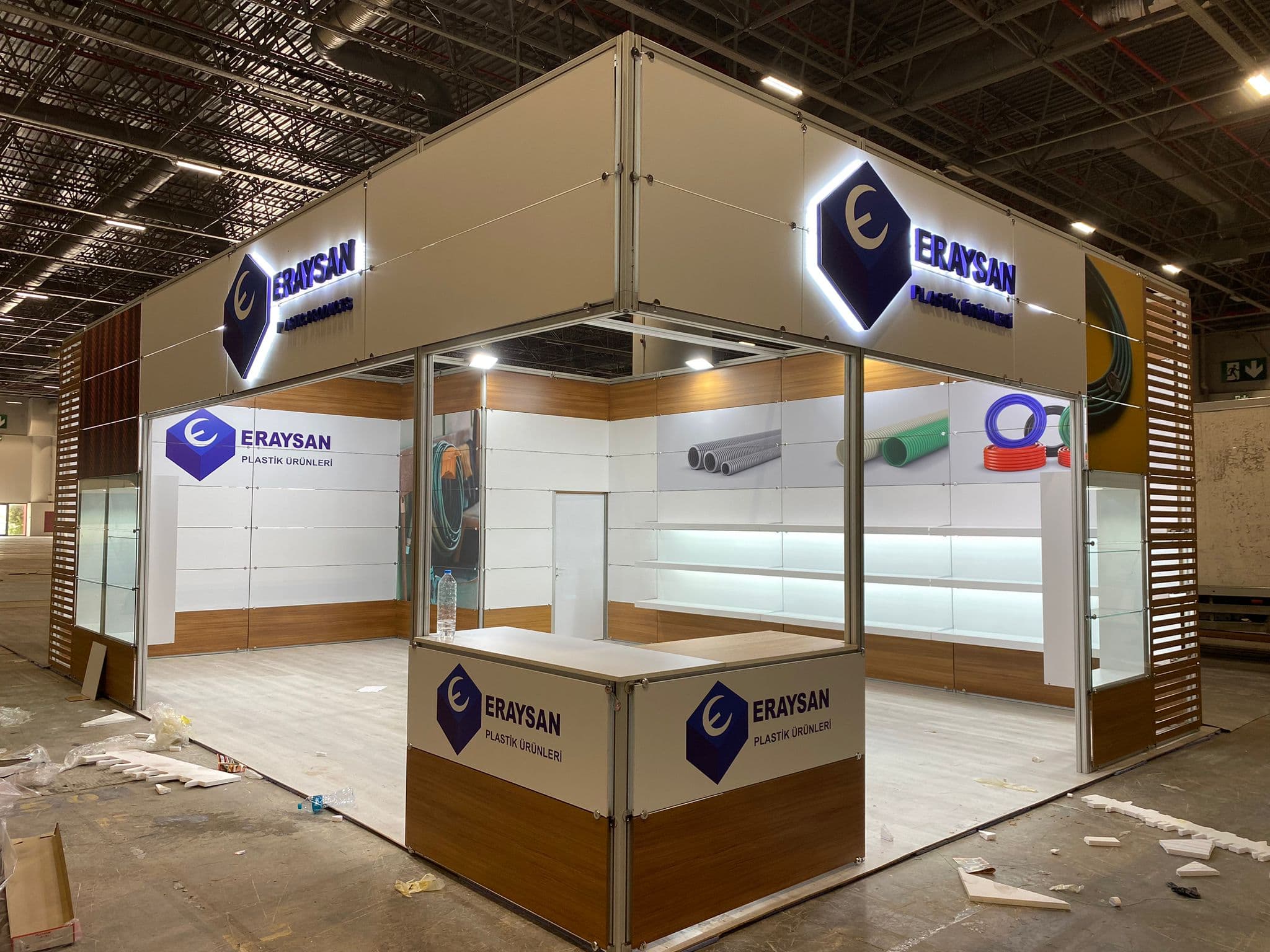 Maxima Stand